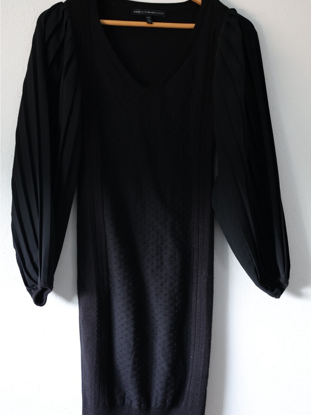 White House Black Market Black Long-Sleeve Puff-Sleeve mini Knit Dress. LBD